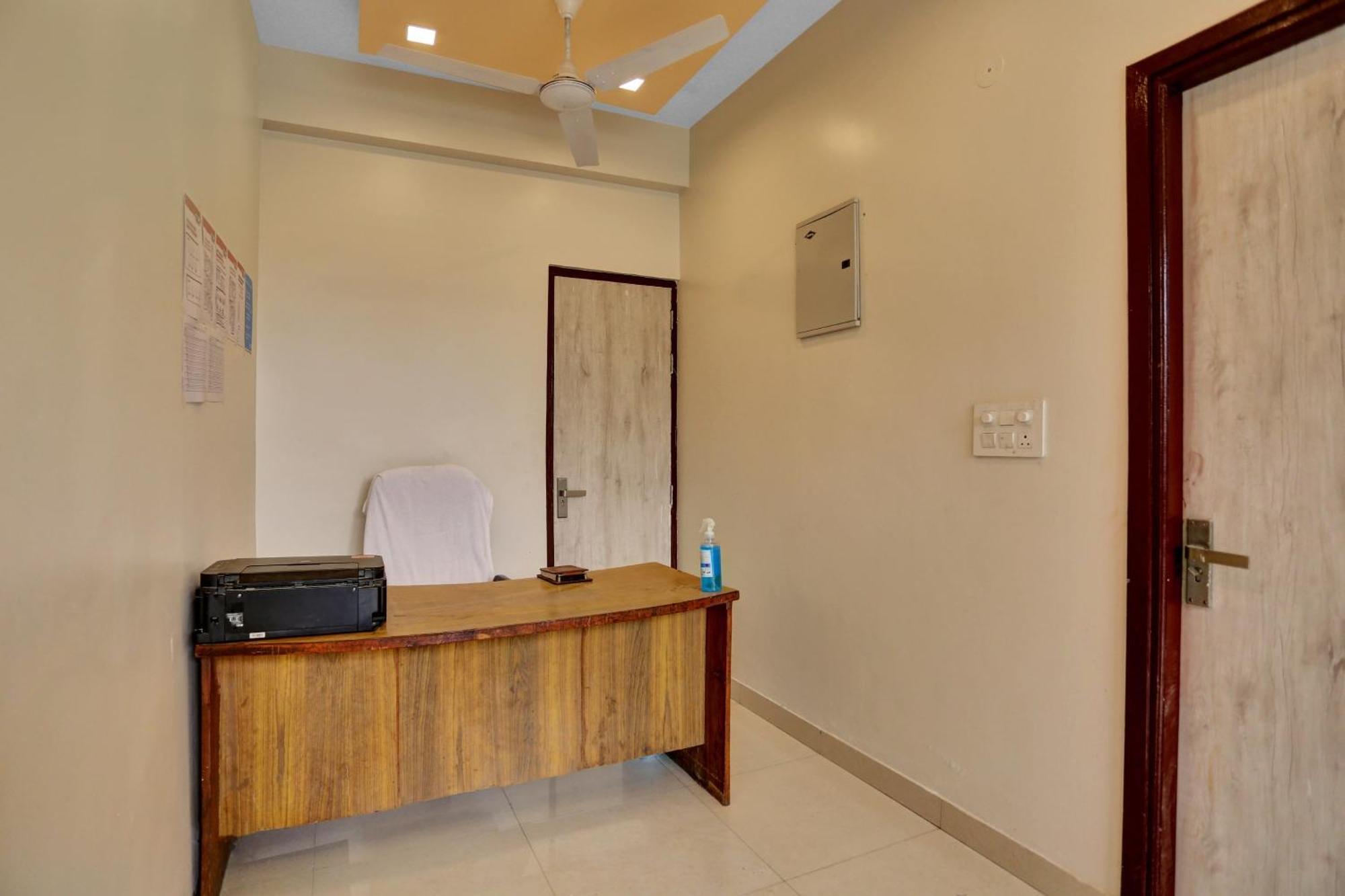 Hotel O Expo View Near Pvr Ansal Plaza Greater Noida Eksteriør bilde